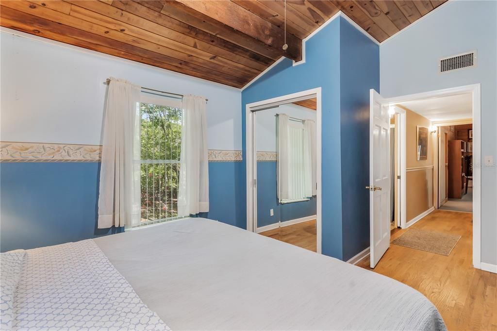 Activo con contrato: $625,000 (3 camas, 2 baños, 1920 Pies cuadrados)