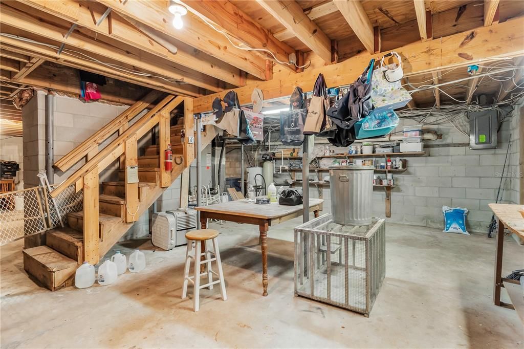 Activo con contrato: $625,000 (3 camas, 2 baños, 1920 Pies cuadrados)