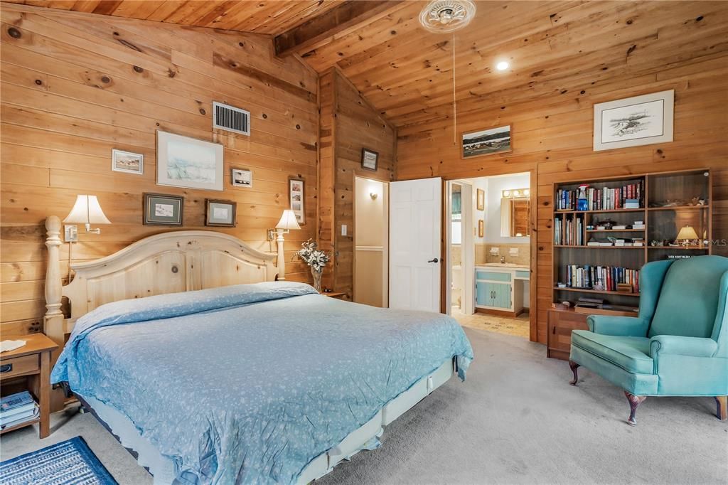 Activo con contrato: $625,000 (3 camas, 2 baños, 1920 Pies cuadrados)