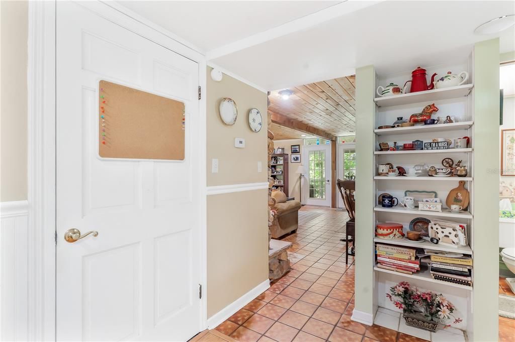 Activo con contrato: $625,000 (3 camas, 2 baños, 1920 Pies cuadrados)