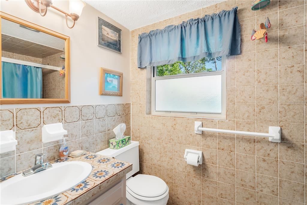 Activo con contrato: $625,000 (3 camas, 2 baños, 1920 Pies cuadrados)