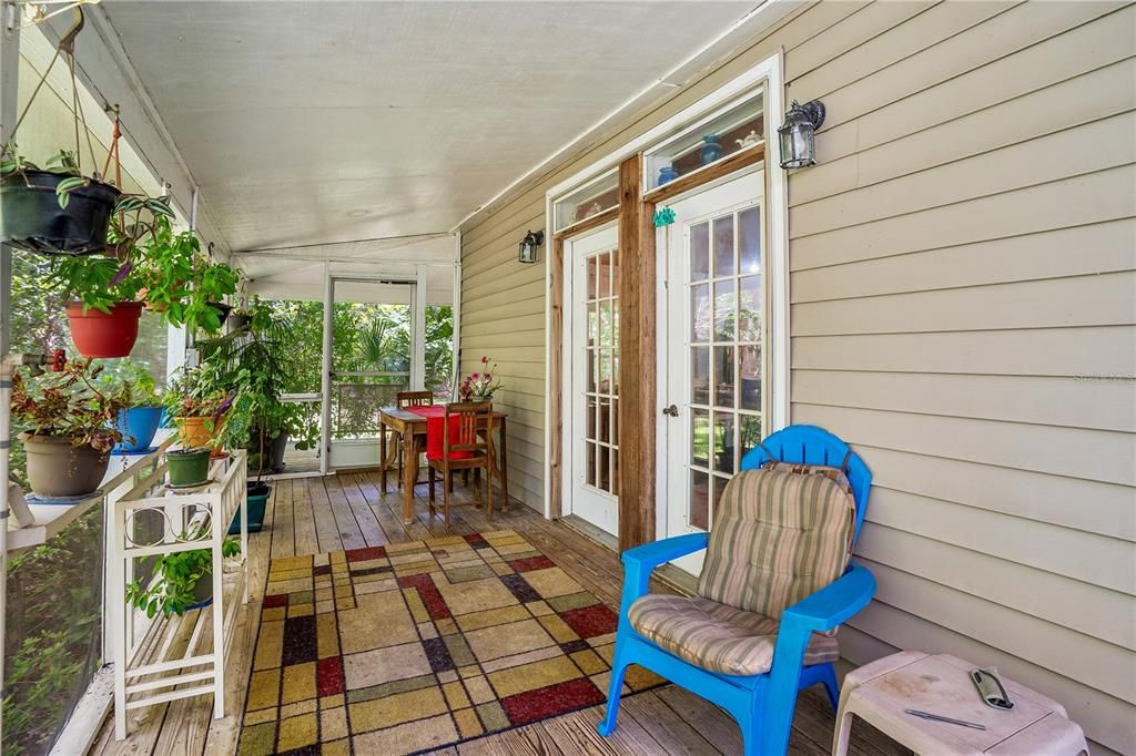 Activo con contrato: $625,000 (3 camas, 2 baños, 1920 Pies cuadrados)