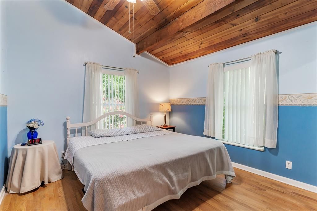 Activo con contrato: $625,000 (3 camas, 2 baños, 1920 Pies cuadrados)