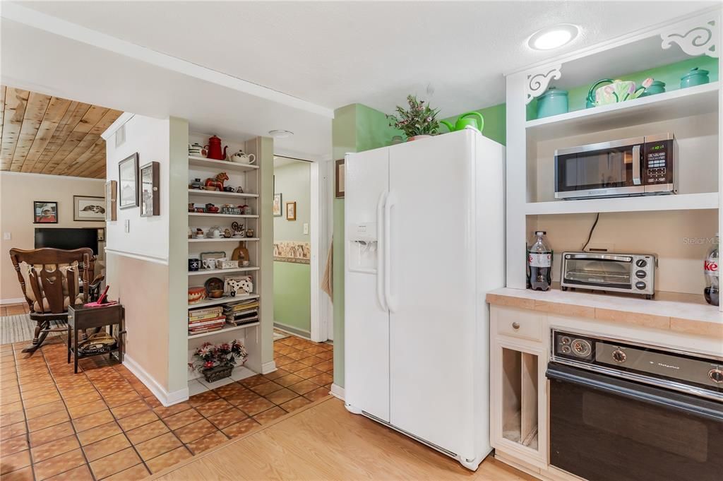 Activo con contrato: $625,000 (3 camas, 2 baños, 1920 Pies cuadrados)