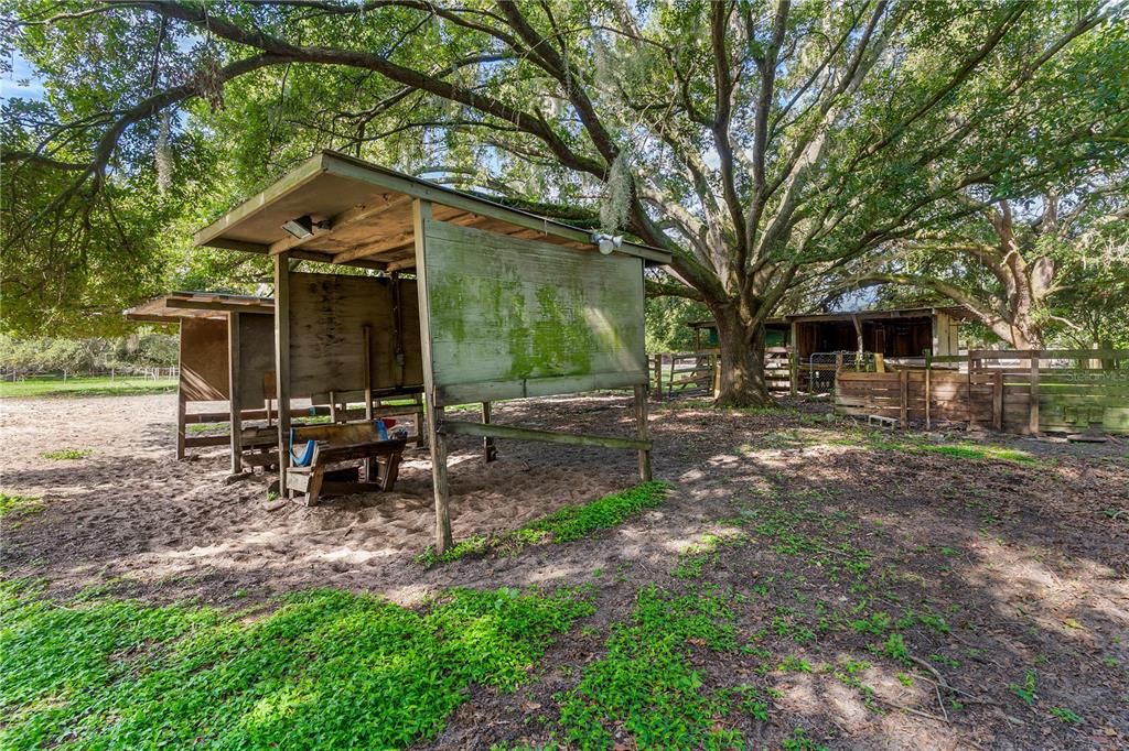 Activo con contrato: $625,000 (3 camas, 2 baños, 1920 Pies cuadrados)