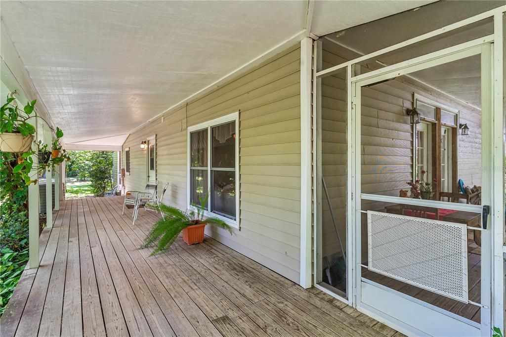 Activo con contrato: $625,000 (3 camas, 2 baños, 1920 Pies cuadrados)