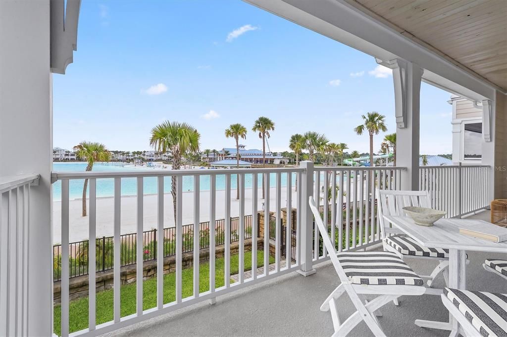 For Sale: $1,100,000 (4 beds, 2 baths, 2639 Square Feet)