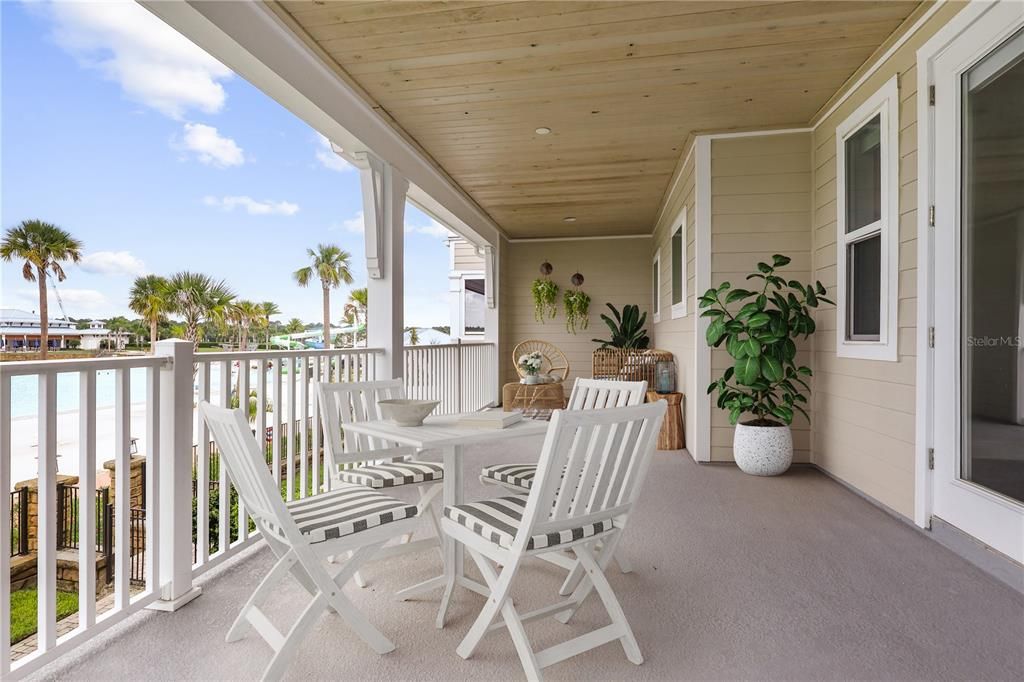 For Sale: $1,100,000 (4 beds, 2 baths, 2639 Square Feet)