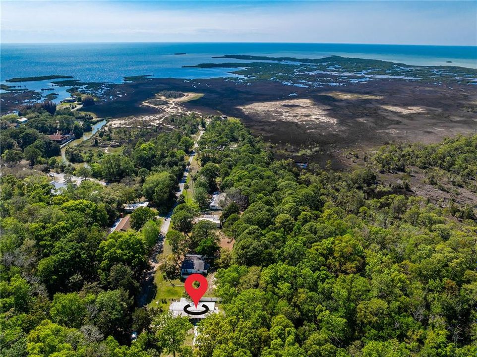 For Sale: $139,000 (2 beds, 2 baths, 784 Square Feet)