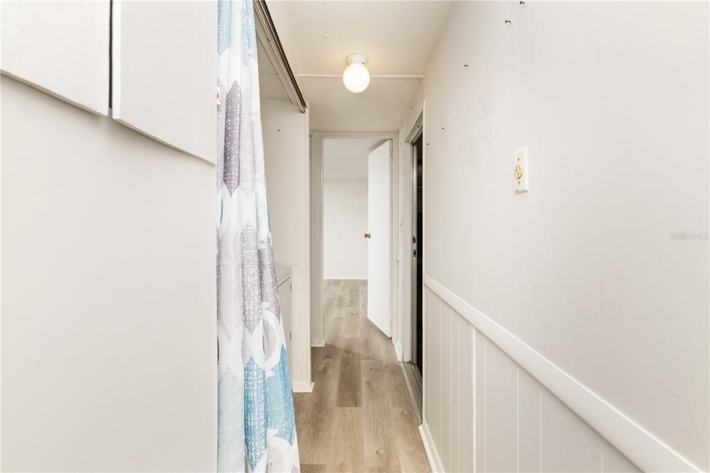 For Sale: $139,000 (2 beds, 2 baths, 784 Square Feet)