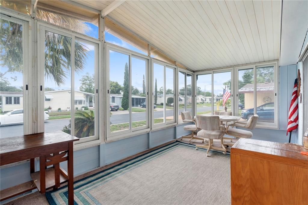 На продажу: $147,900 (2 спален, 2 ванн, 816 Квадратных фут)