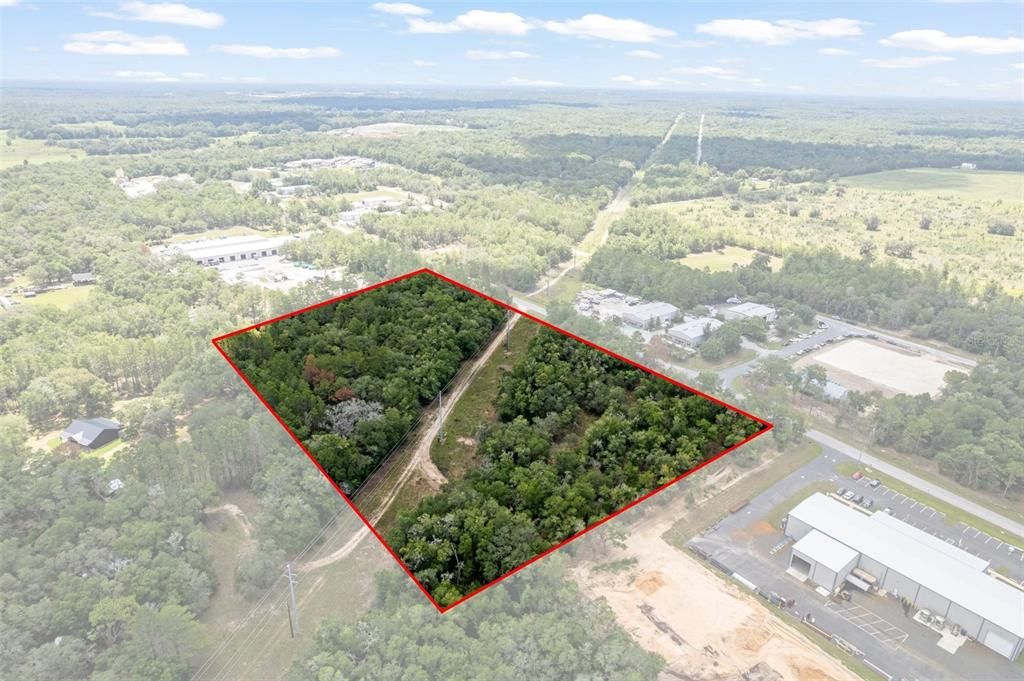 На продажу: $500,000 (9.45 acres)