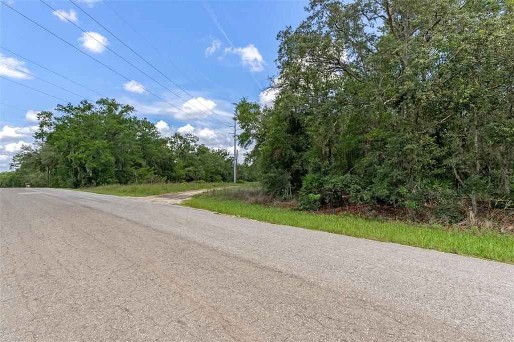 На продажу: $500,000 (9.45 acres)