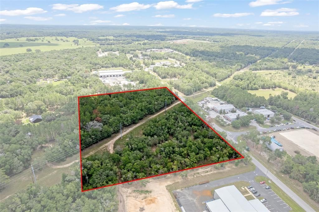 На продажу: $500,000 (9.45 acres)