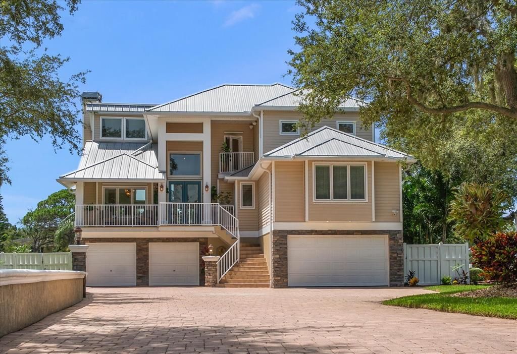 En Venta: $1,459,000 (3 camas, 2 baños, 2723 Pies cuadrados)