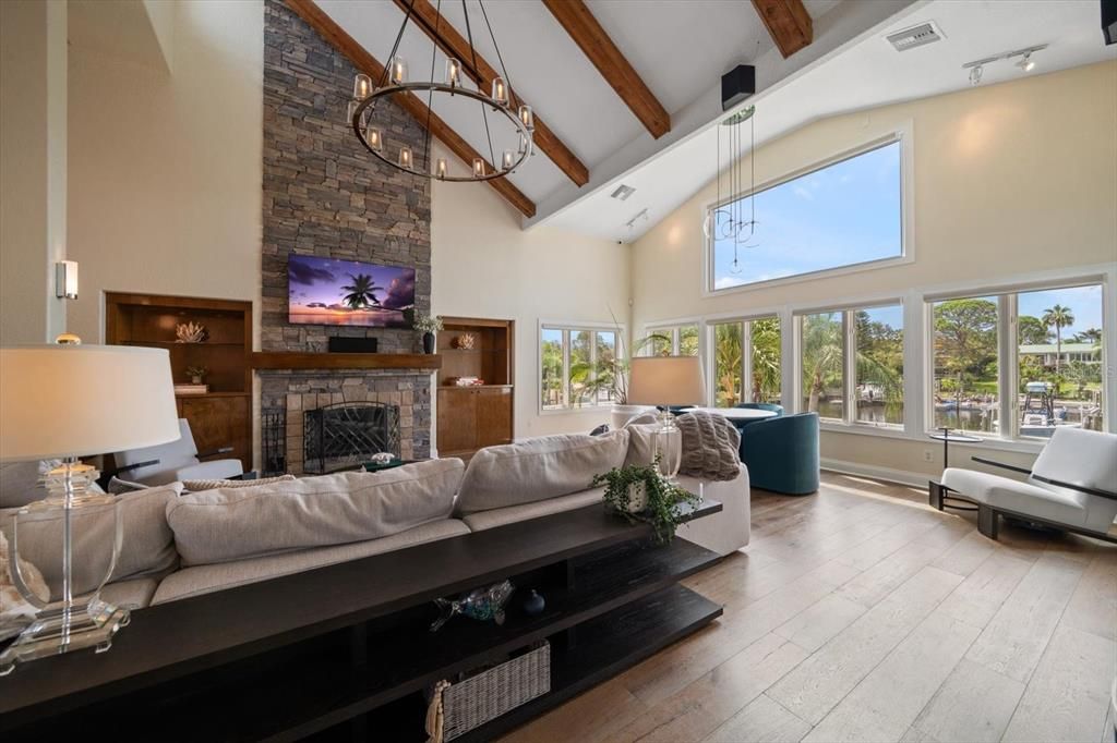 En Venta: $1,459,000 (3 camas, 2 baños, 2723 Pies cuadrados)