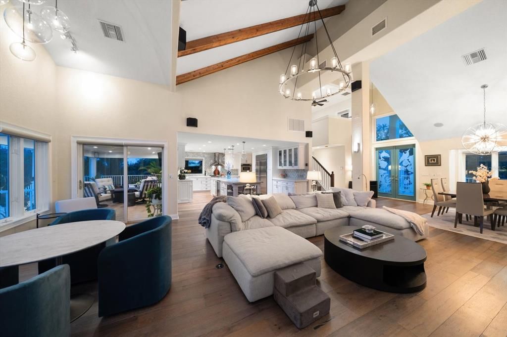 En Venta: $1,459,000 (3 camas, 2 baños, 2723 Pies cuadrados)