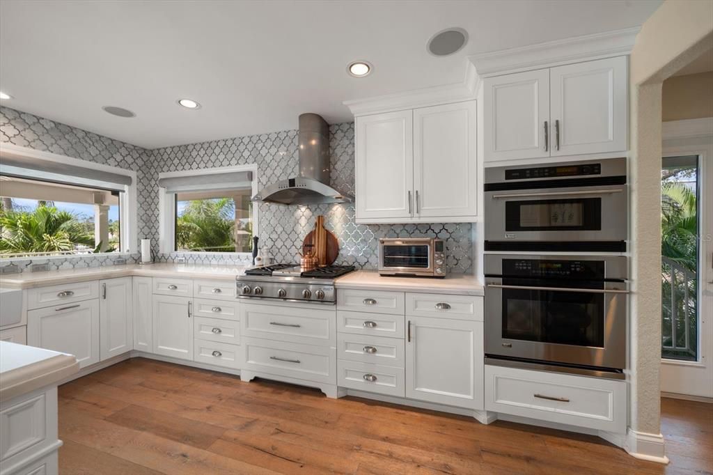 En Venta: $1,459,000 (3 camas, 2 baños, 2723 Pies cuadrados)