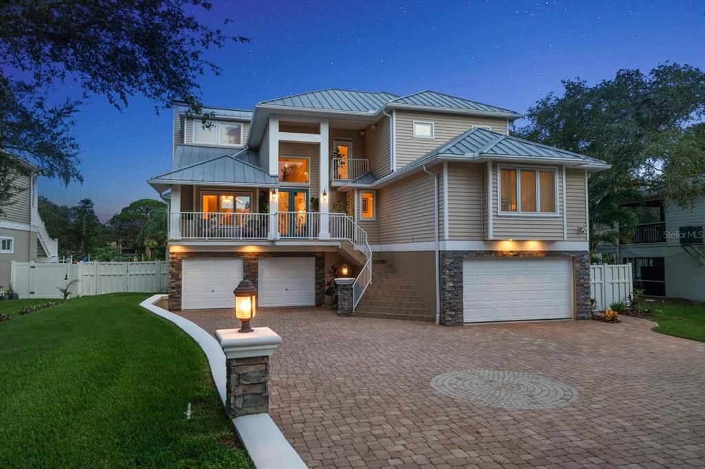 En Venta: $1,459,000 (3 camas, 2 baños, 2723 Pies cuadrados)