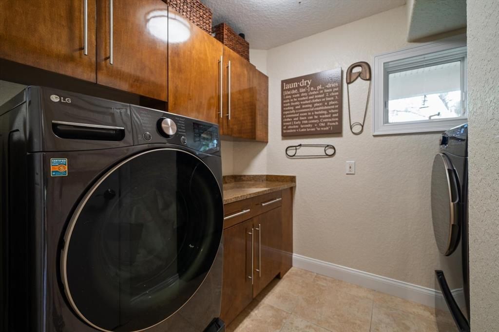 En Venta: $1,459,000 (3 camas, 2 baños, 2723 Pies cuadrados)