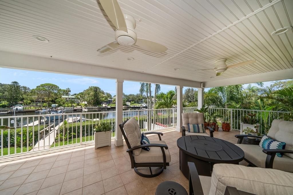 En Venta: $1,459,000 (3 camas, 2 baños, 2723 Pies cuadrados)