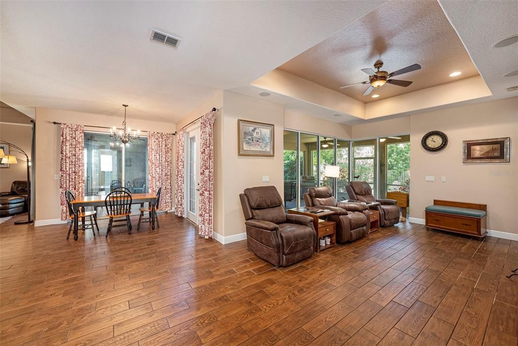 For Sale: $799,000 (5 beds, 4 baths, 3524 Square Feet)