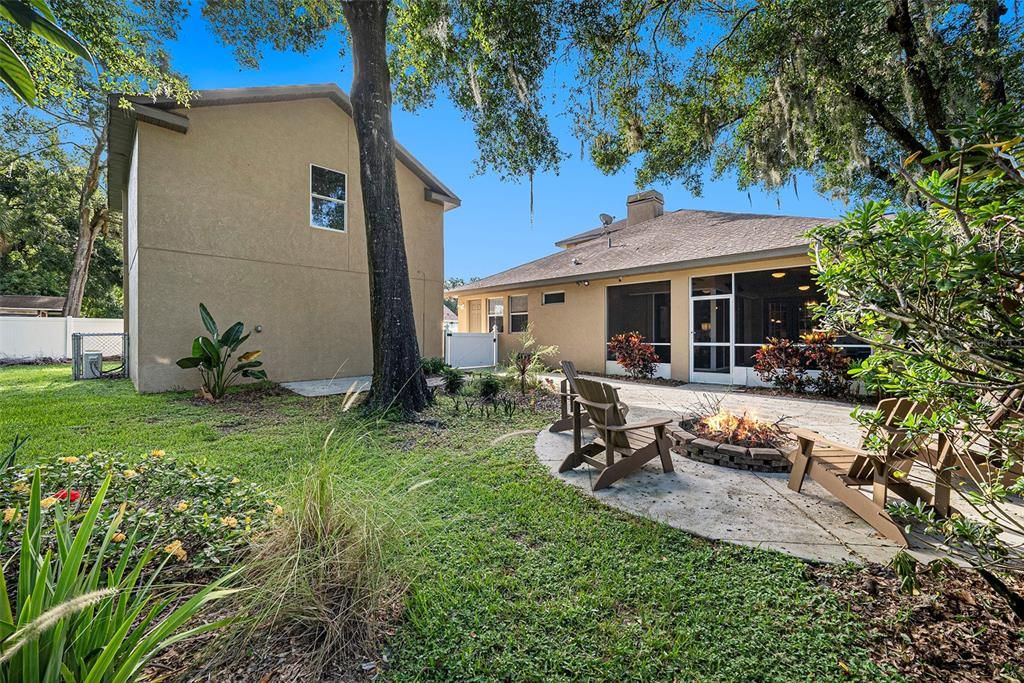 For Sale: $799,000 (5 beds, 4 baths, 3524 Square Feet)