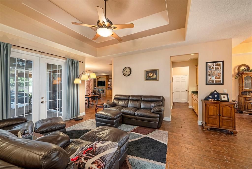 For Sale: $799,000 (5 beds, 4 baths, 3524 Square Feet)