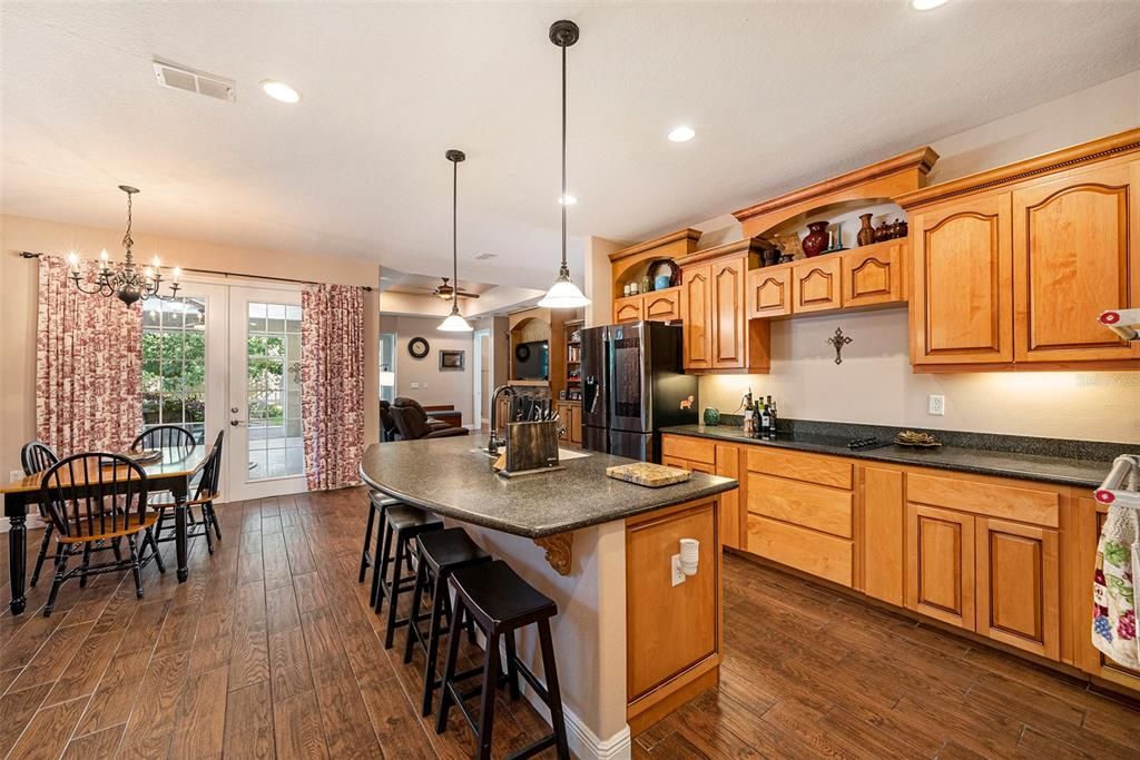 For Sale: $799,000 (5 beds, 4 baths, 3524 Square Feet)