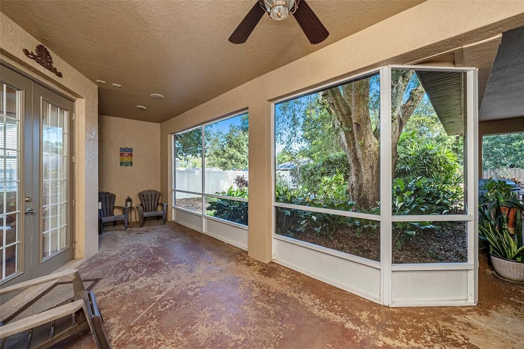 For Sale: $799,000 (5 beds, 4 baths, 3524 Square Feet)