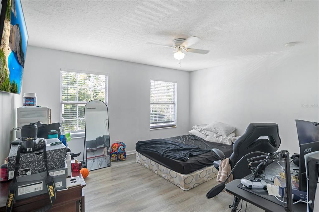 For Sale: $694,000 (5 beds, 4 baths, 3439 Square Feet)