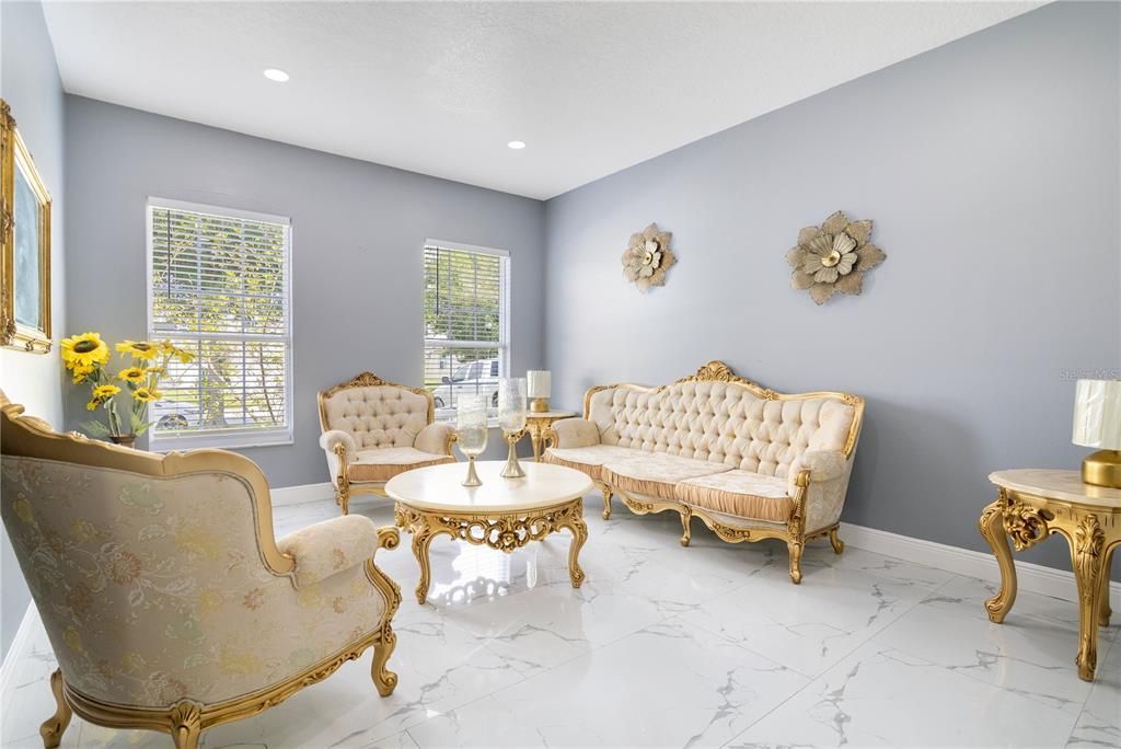 For Sale: $694,000 (5 beds, 4 baths, 3439 Square Feet)