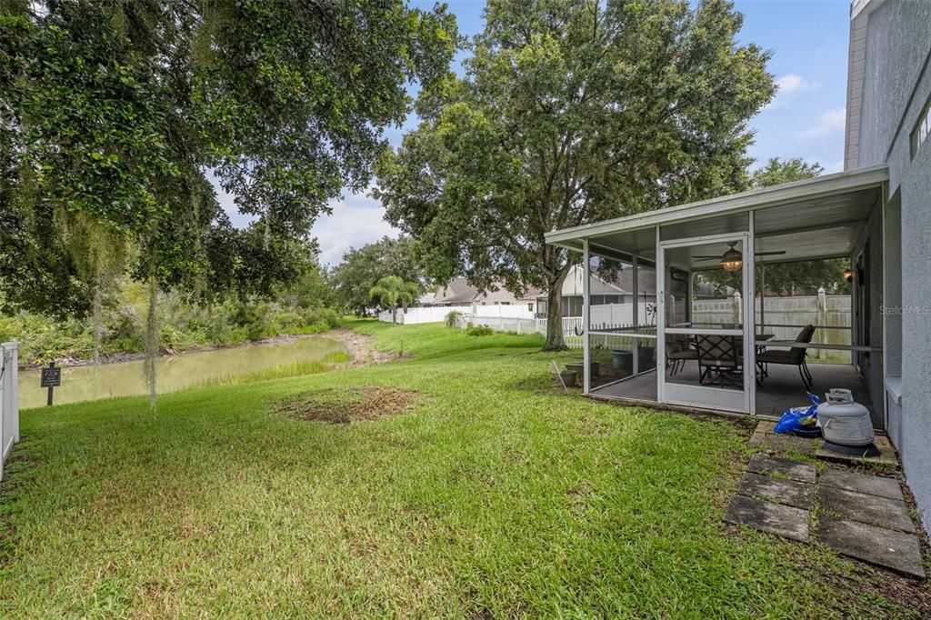 Active With Contract: $308,990 (3 beds, 2 baths, 1284 Square Feet)