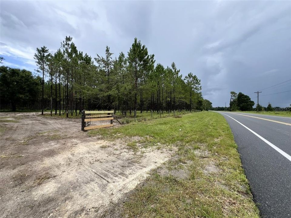 待售: $79,000 (1.01 acres)