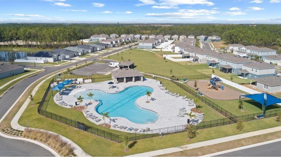 合同活跃: $1,920 (3 贝兹, 2 浴室, 1834 平方英尺)