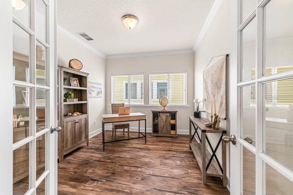 待售: $700,000 (4 贝兹, 3 浴室, 2637 平方英尺)