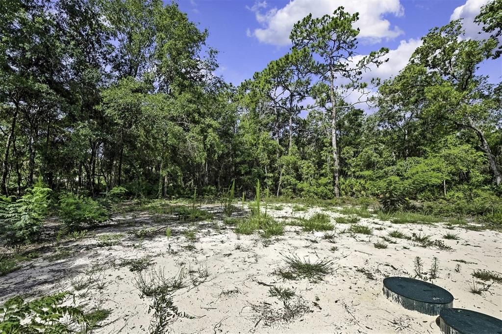 合同活跃: $219,900 (3 贝兹, 2 浴室, 1620 平方英尺)