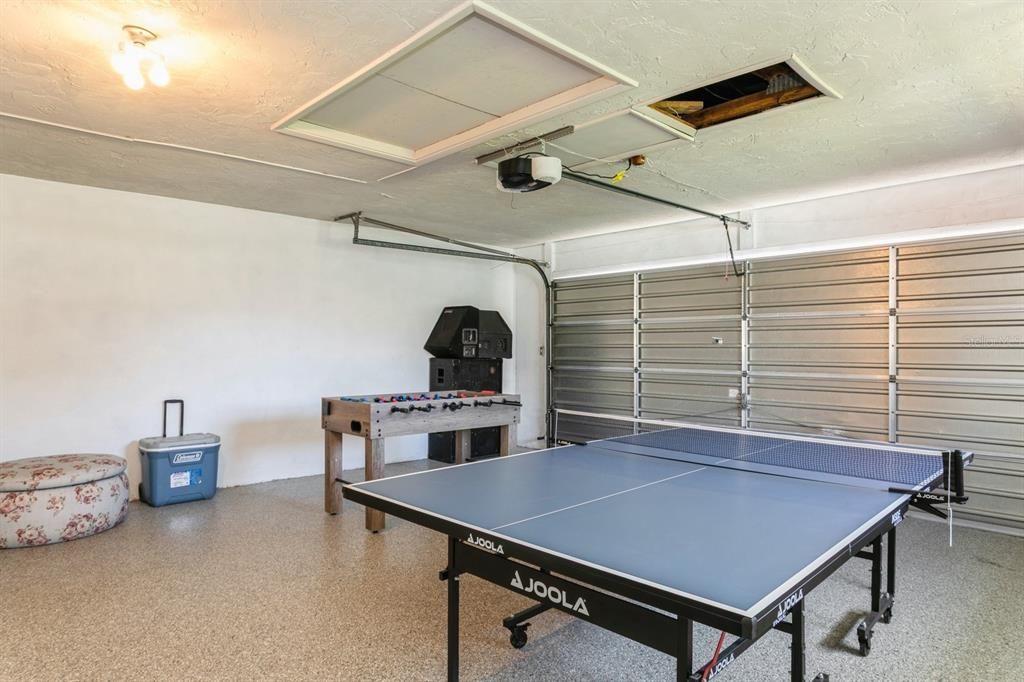 合同活跃: $679,900 (3 贝兹, 2 浴室, 1788 平方英尺)