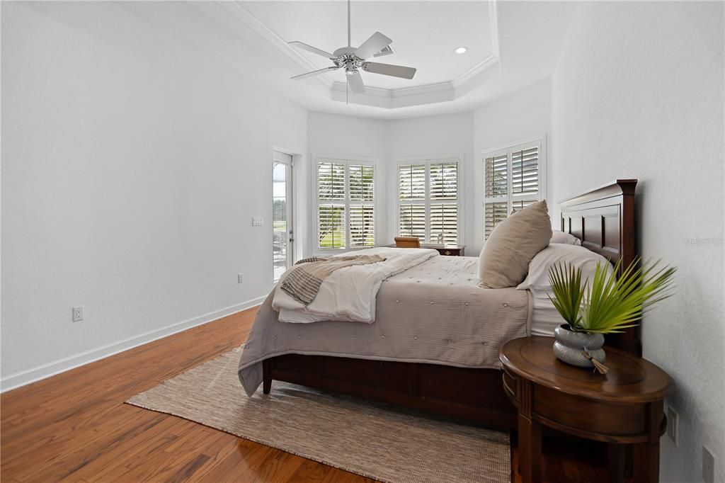 En Venta: $799,000 (4 camas, 4 baños, 3569 Pies cuadrados)