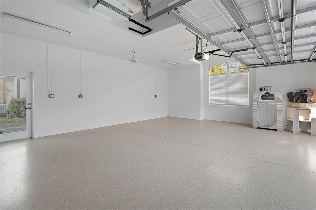 En Venta: $799,000 (4 camas, 4 baños, 3569 Pies cuadrados)