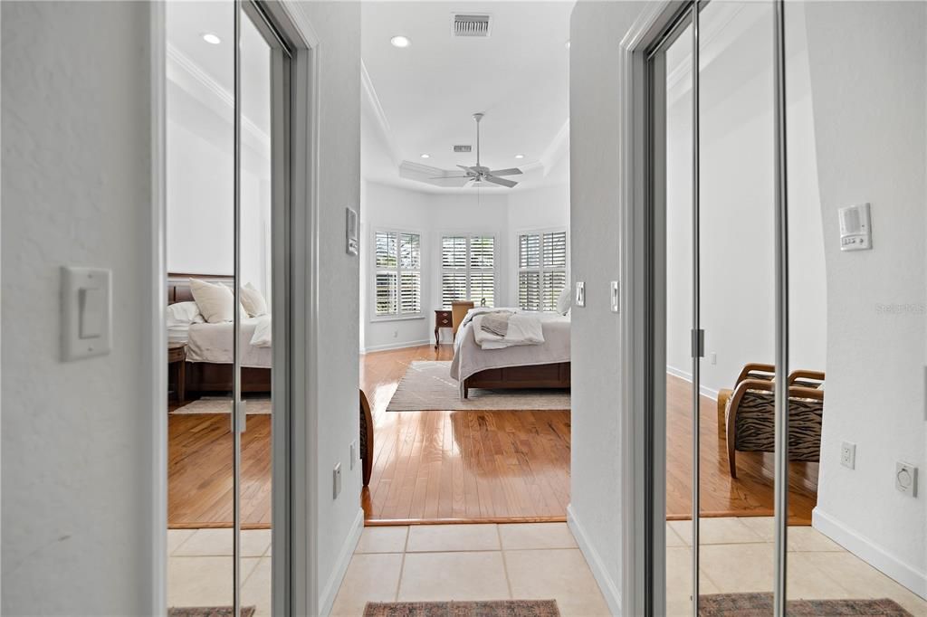 En Venta: $799,000 (4 camas, 4 baños, 3569 Pies cuadrados)