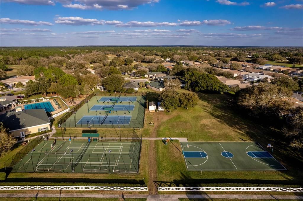 En Venta: $799,000 (4 camas, 4 baños, 3569 Pies cuadrados)