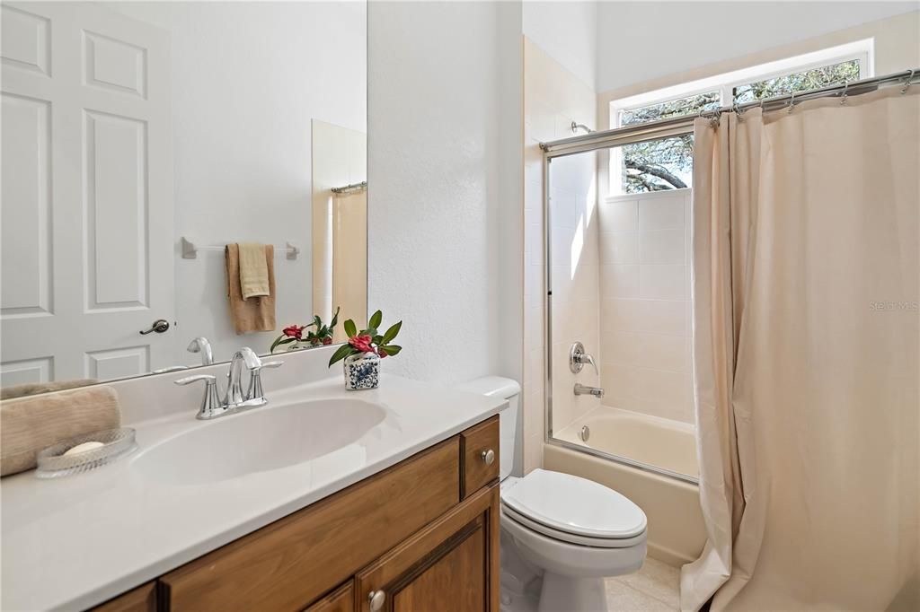 En Venta: $799,000 (4 camas, 4 baños, 3569 Pies cuadrados)