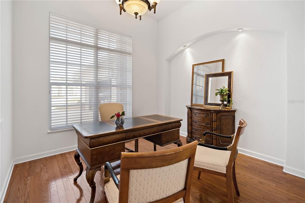 En Venta: $799,000 (4 camas, 4 baños, 3569 Pies cuadrados)