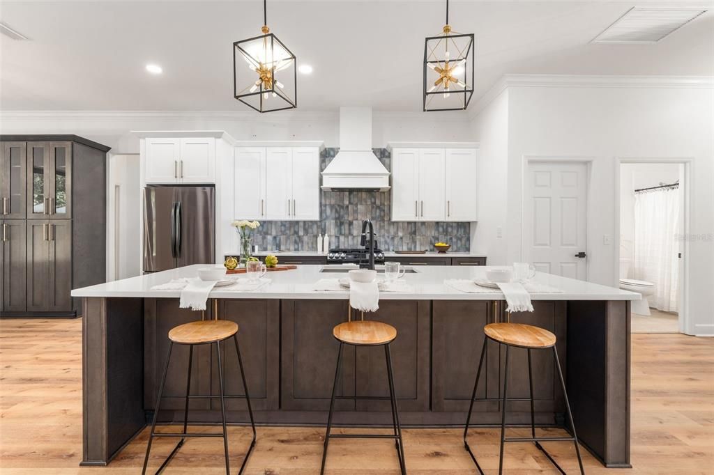 待售: $690,000 (4 贝兹, 3 浴室, 2963 平方英尺)