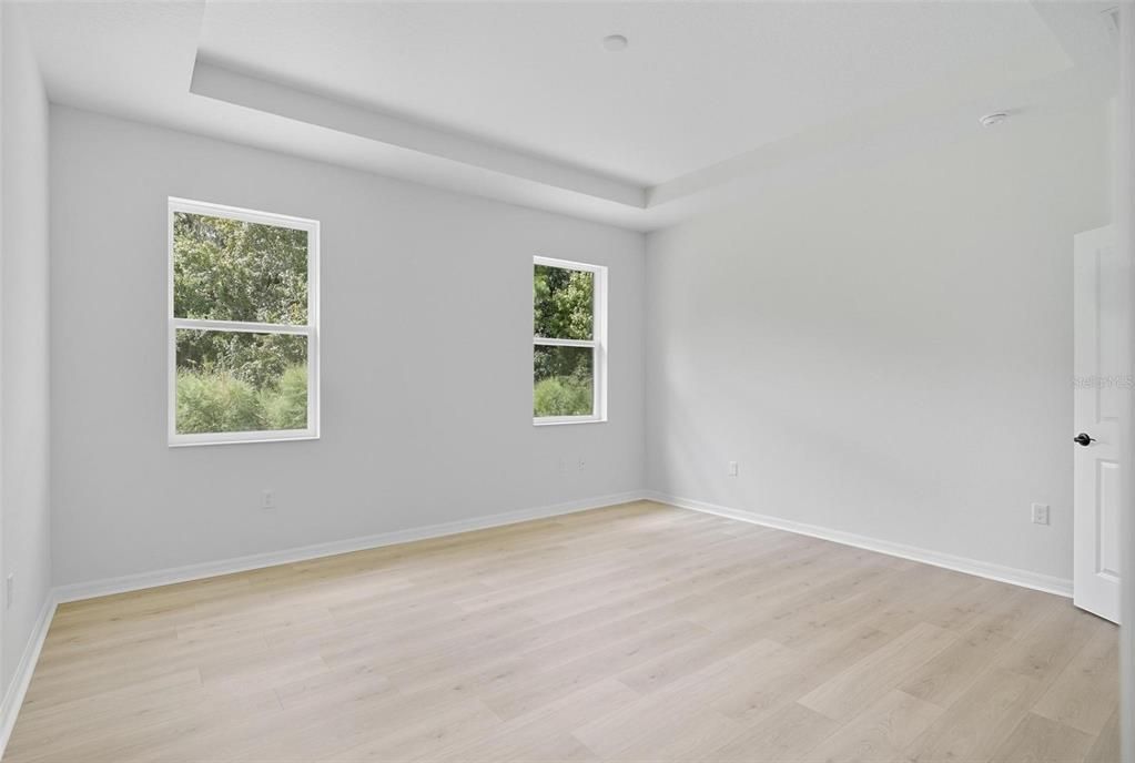 Под контрактом: $419,900 (3 спален, 2 ванн, 2034 Квадратных фут)