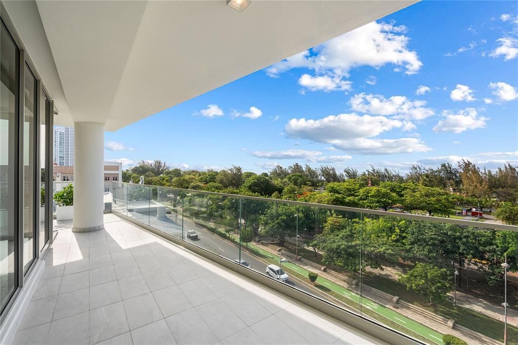 待售: $3,350,000 (3 贝兹, 3 浴室, 2807 平方英尺)