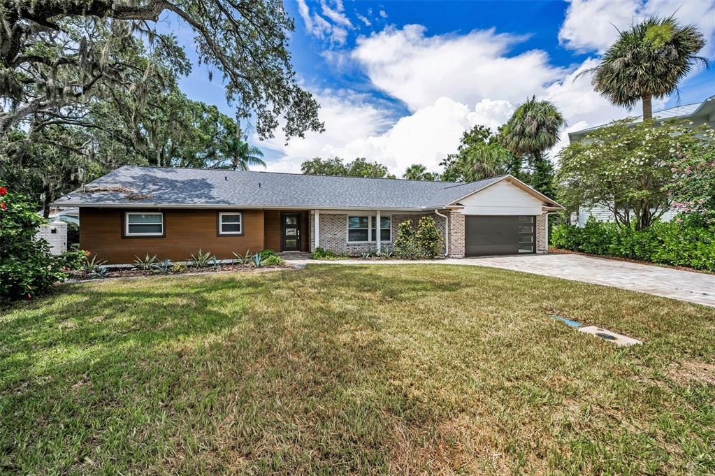 Recently Sold: $1,149,000 (4 beds, 3 baths, 2839 Square Feet)