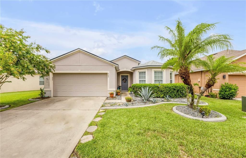 Active With Contract: $344,900 (3 beds, 2 baths, 1774 Square Feet)