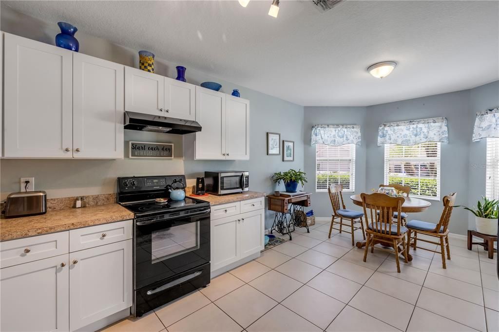 Active With Contract: $344,900 (3 beds, 2 baths, 1774 Square Feet)